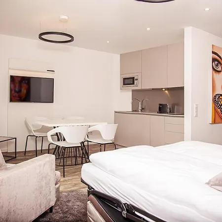 Apartament The Faces *