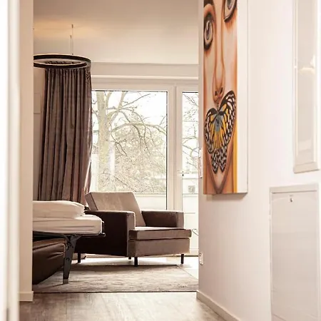 Apartament The Faces *