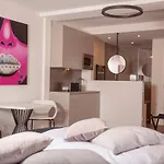 The Faces Апартаменты *