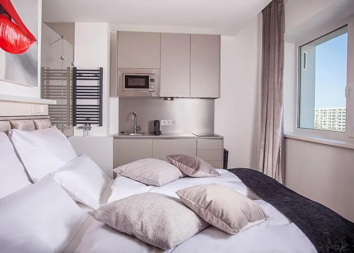 アパート The Faces