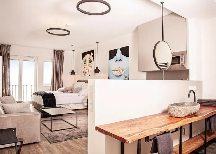 アパート The Faces