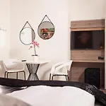 The Faces Apartment Berlin